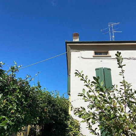 Casa Porto Vecchio Hotel Peschiera del Garda Bagian luar foto